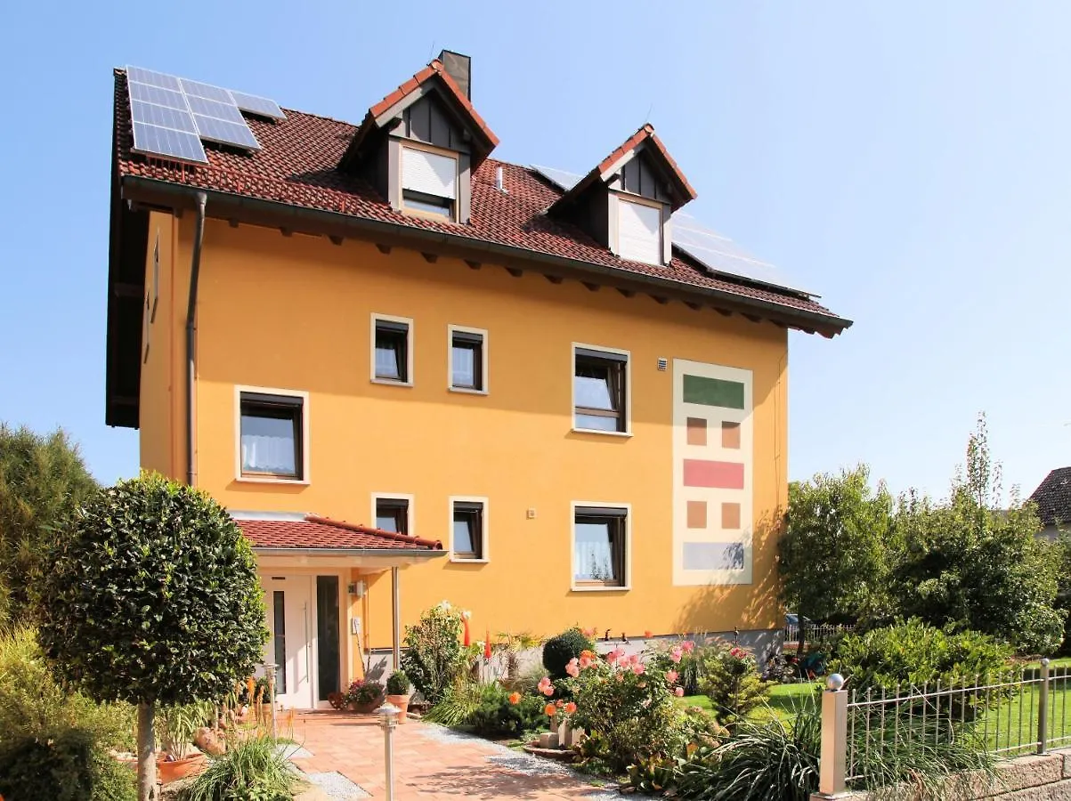 Apartment Ferienwohnung Schmetterling Kemmern